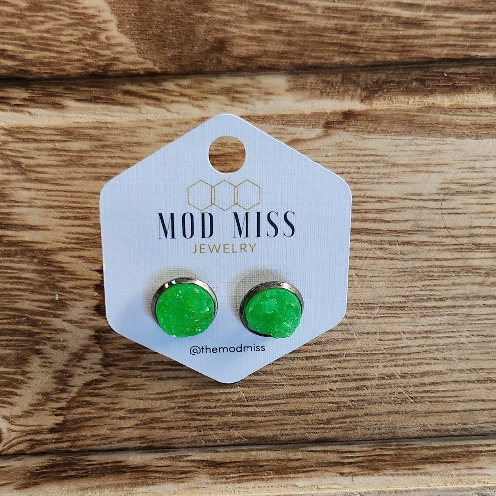 Mod Miss Green earrings